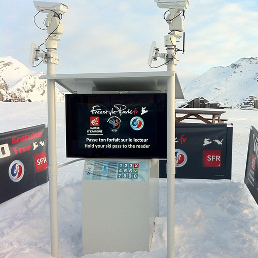Fernseher im Winter drauen